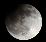 Partielle Mondfinsternis (Foto: Peter Blei) Partielle Mondfinsternis (Foto: Peter Blei)