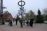 Maibaum in Bielen aufgestellt (Foto: privat)