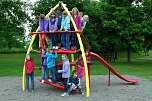 Neue Spielgeräte für Sollstedter Grundschule (Foto: Bernd Peter) Neue Spielgeräte für Sollstedter Grundschule (Foto: Bernd Peter)