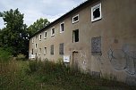 Geisterhäuser: Hier weilten zur Wende Sowjetbürger, die in Deutschland bleiben wollten. (Foto: Kurt Frank) Geisterhäuser: Hier weilten zur Wende Sowjetbürger, die in Deutschland bleiben wollten. (Foto: Kurt Frank)