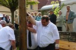 Maibaum in Obergebra gesetzt (Foto: Michael Randel)