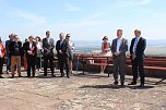 Kyffhäuserdenkmal übergeben (Foto: Karl-Heinz Herrmann) Kyffhäuserdenkmal übergeben (Foto: Karl-Heinz Herrmann)