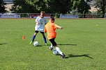 Volles Training bei der Fu&szlig;ballschule (Foto: Karl-Heinz Herrmann)