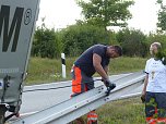 Bergung in der Auffahrt (Foto: nnz)
