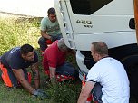 Bergung in der Auffahrt (Foto: nnz)