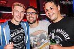 Party im Jugendclubhaus (Foto: Belvedere Media Agentur)
