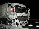 Unfall am Hermsdorfer Kreuz (Foto: Autobahnpolizei) Unfall am Hermsdorfer Kreuz (Foto: Autobahnpolizei)