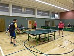 Tischtennis für Alt und Jung (Foto: D. Lohmann) Tischtennis für Alt und Jung (Foto: D. Lohmann)