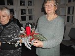 Weihnachtsbasteln mit den "Flinken Nadeln" in Ilfeld (Foto: Manfred Kappler)