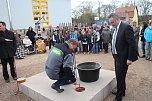 F&uuml;r die neue Sporthalle der Regelschule Ellrich wurde heute der Grundstein gelegt (Foto: Angelo Glashagel)