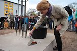 F&uuml;r die neue Sporthalle der Regelschule Ellrich wurde heute der Grundstein gelegt (Foto: Angelo Glashagel)