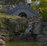 Peter Blei im Garten des ewigen Glücks (Foto: Peter Blei) Peter Blei im Garten des ewigen Glücks (Foto: Peter Blei)