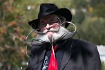 Armin Knapp vom deutschen Bartclub "Die Pforzemer Schnäuz" siegt in der Kategorie Vollbart Freistil. (Foto: Stefanie Reindl) Armin Knapp vom deutschen Bartclub "Die Pforzemer Schnäuz" siegt in der Kategorie Vollbart Freistil. (Foto: Stefanie Reindl)