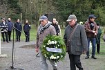 Kranzniederlegung und Gedenken an die Opfer des Nationalsozialismus auf dem Nordh&auml;user Ehrenfriedhof (Foto: Angelo Glashagel)