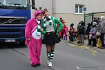 N&auml;rrinnen und Narren trotzen Wetter (1) (Foto: Karl-Heinz Herrmann)