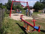 Spielplatz wurde eröffnet (Foto: Förderverein) Spielplatz wurde eröffnet (Foto: Förderverein)