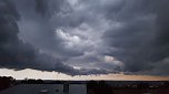 Der Himmel am Montagabend &uuml;ber Nordhausen (Foto: S. Probst)