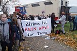 Tiersch&uuml;tzer protestieren gegen Zirkus mit Wildtieren (Foto: Nicole Schulz)