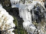 Königshütter Wasserfall zu Eis erstarrt (Foto: Peter Blei) Königshütter Wasserfall zu Eis erstarrt (Foto: Peter Blei)