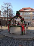 Vorbereitungen auf das Brunnenfest sind abgeschlossen (Foto: Sebastian Donnaven) Vorbereitungen auf das Brunnenfest sind abgeschlossen (Foto: Sebastian Donnaven)