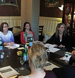 5-Elemente - eine K&uuml;che - Kochen f&uuml;r das Wohlbefinden lehrte Helene Kempe gestern im Rosengarten (Foto: Helene Kempe)