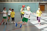 Handball-Kreismeisterschaft der Grundschulen (Foto: Uwe Tittel) Handball-Kreismeisterschaft der Grundschulen (Foto: Uwe Tittel)