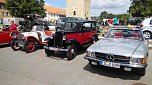 WELCH EIN OLDTIMER-GEWIMMEL AUF DEM PETERSBERG (Foto: Kurt Frank) WELCH EIN OLDTIMER-GEWIMMEL AUF DEM PETERSBERG (Foto: Kurt Frank)