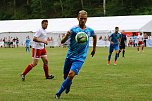 Wacke gewinnt 7:1 gegen eine Südharz-Auswahl (Foto: Bernd Peter) Wacke gewinnt 7:1 gegen eine Südharz-Auswahl (Foto: Bernd Peter)