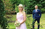 Freie Hochzeit im Ahornpark (Foto: privat) Freie Hochzeit im Ahornpark (Foto: privat)
