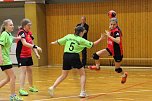 Bei den Thüringer Jugendspielen im Handball der D-Mädchen holten die Nordhäuserinnen überraschend Silber (Foto: Uwe Tittel) Bei den Thüringer Jugendspielen im Handball der D-Mädchen holten die Nordhäuserinnen überraschend Silber (Foto: Uwe Tittel)