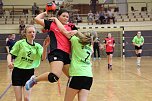Bei den Thüringer Jugendspielen im Handball der D-Mädchen holten die Nordhäuserinnen überraschend Silber (Foto: Uwe Tittel) Bei den Thüringer Jugendspielen im Handball der D-Mädchen holten die Nordhäuserinnen überraschend Silber (Foto: Uwe Tittel)