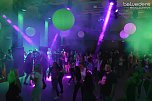 Party im Jugendclubhaus (Foto: Belvedere Media Agentur)