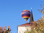 Farbenpracht auf dem Petersberg und in der Luft (Foto: Peter Blei)