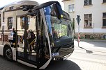Elektroverkehr im Südharz - der Landkreis erprobt zur Zeit einen neuen E-Bus (Foto: agl) Elektroverkehr im Südharz - der Landkreis erprobt zur Zeit einen neuen E-Bus (Foto: agl)