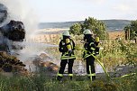 Ein Strohfeuer auf der Landstra&szlig;e (Foto: S.Dietzel)