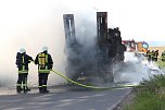 Ein Strohfeuer auf der Landstra&szlig;e (Foto: S.Dietzel)