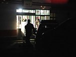 Auf frischer Tat ertappt - in der Nacht von Samstag zu Sonntag versuchte ein Einbrecher die Star-Tankstelle zu berauben (Foto: S. Dietzel)