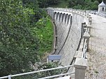An der Neust&auml;dter Staumauer  (Foto: P.Blei)