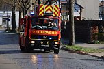 Starke Rauchentwicklung auf dem Gel&auml;nde des alten Gaswerks rief gestern die Feuerwehr auf den Plan (Foto: Silvio Dietzel/Lukas M&uuml;hlhause)