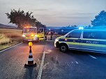 Drei Verletzte und ein ausgebranntes Fahrzeug - das ist die Bilanz nach einem Unfall bei Großlohra (Foto: S. Dietzel) Drei Verletzte und ein ausgebranntes Fahrzeug - das ist die Bilanz nach einem Unfall bei Großlohra (Foto: S. Dietzel)