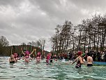 Anbaden im Neust&auml;dter Waldbad (Foto: Sandra Witzel)