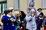 Ausgelassen und fröhlich feierten die Menschen am Rosenmontag in Sondershausen (Foto: Eva Maria Wiegand) Ausgelassen und fröhlich feierten die Menschen am Rosenmontag in Sondershausen (Foto: Eva Maria Wiegand)