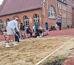 Sportfest des Herder-Gymnasiums (Foto: H.Roeder) Sportfest des Herder-Gymnasiums (Foto: H.Roeder)