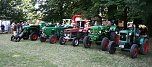 Froschfest und Treckerschau (Foto: U. Reinboth ) Froschfest und Treckerschau (Foto: U. Reinboth )
