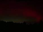 Polarlichter &uuml;ber dem n&auml;chtlichen Nordhausen (Foto: Uwe Waldheim)