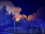 Wohnhaus in Flammen (Foto: S. Dietzel)