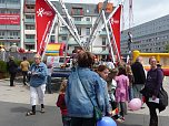 Kindertags-Feier auf dem Parkplatz (Foto: nnz)