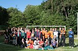 Ein Dorf spielt Fu&szlig;ball (Foto: Familie Held)