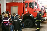Besuch bei der Feuerwehr (Foto: privat) Besuch bei der Feuerwehr (Foto: privat)