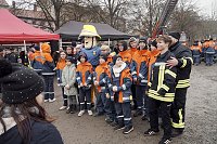 Übergabe des Friedenslichts aus Bethlehem an die Kreisjugendfeuerwehren. Bild: Übergabe des Friedenslichts aus Bethlehem an die Kreisjugendfeuerwehren.